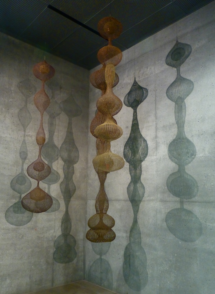 Loopedwire Sculptures [Ruth Asawa] Sartle Rogue Art History