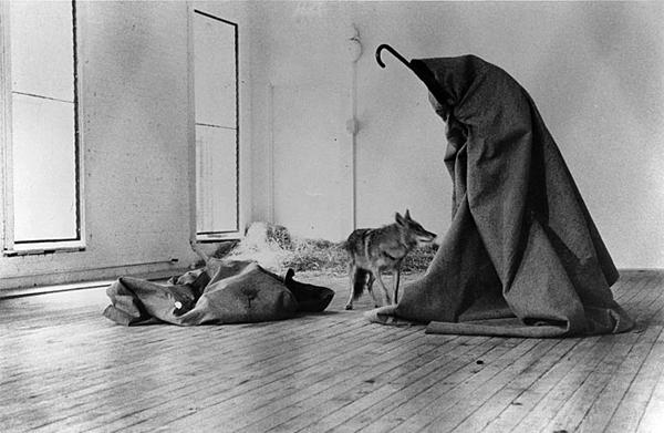 joseph_beuys_i_like_america_b_kidsofdada_article_grande.jpg